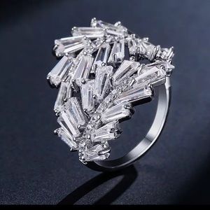 Adjustable Crystal Leaf Ring